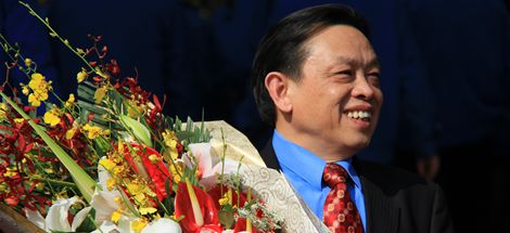 社會(huì)各界紛紛電賀劉榮富同志當(dāng)選黨的“十八大”代表