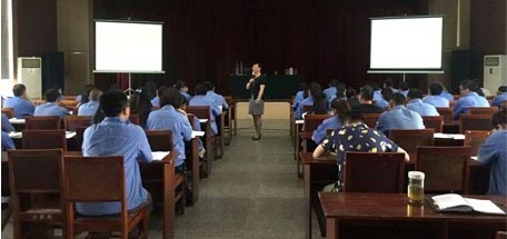 成都彩虹集團繼續(xù)開展卓越績效培訓