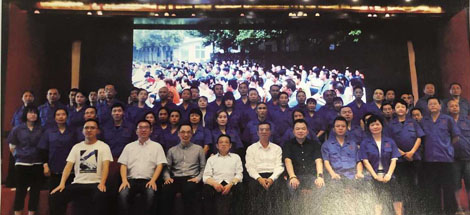 成都彩虹集團(tuán)舉行第29個助殘日活動