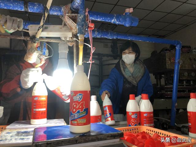 成都彩虹集團(tuán)肖明平