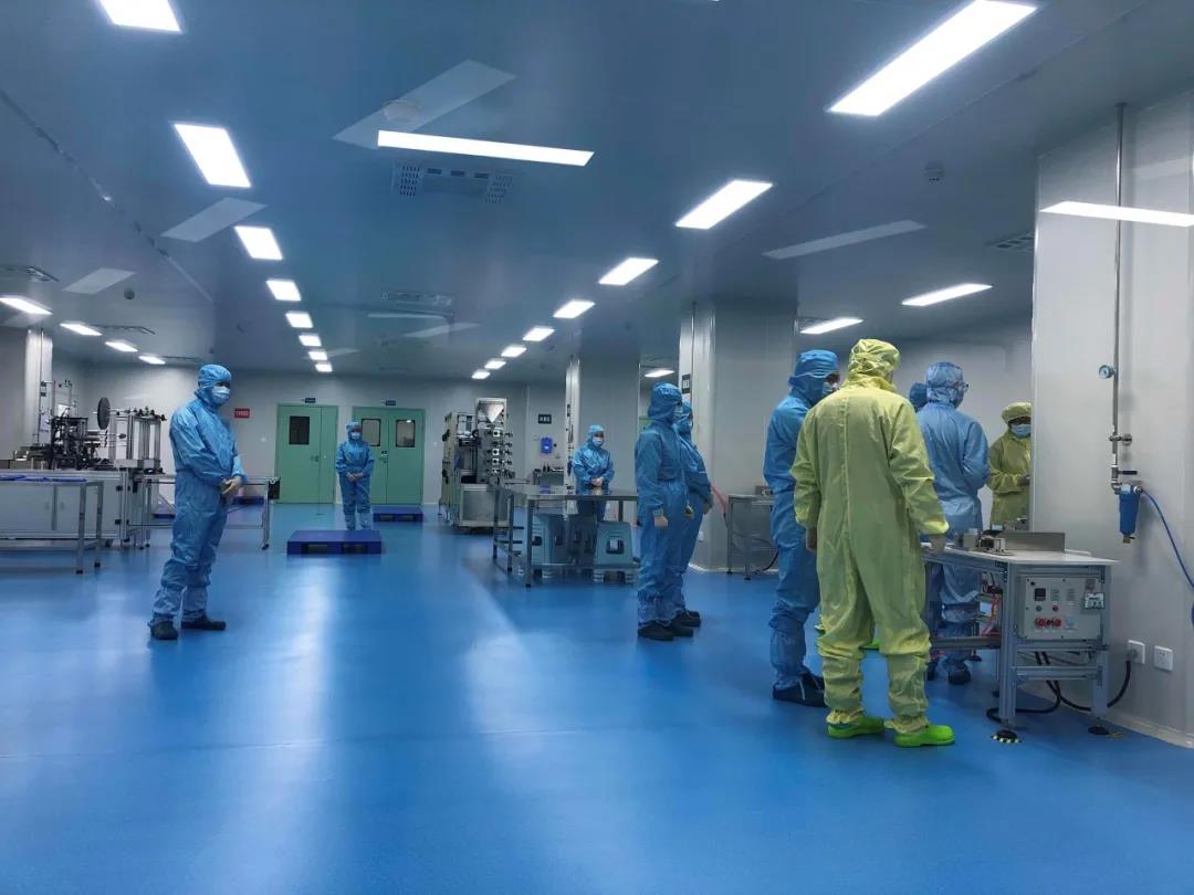 熱烈祝賀成都彩虹集團新材料科技有限公司順利通過醫(yī)療器械體系審查