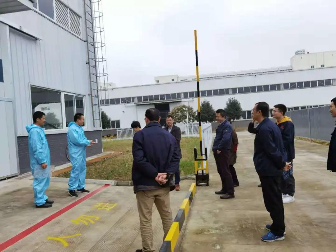 熱烈祝賀成都彩虹集團新材料科技有限公司順利通過醫(yī)療器械體系審查